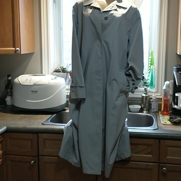 šØš¦ London Fog Spring Coat